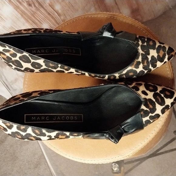 Marc Jacobs pointy toe pumps - Picture 2 of 10